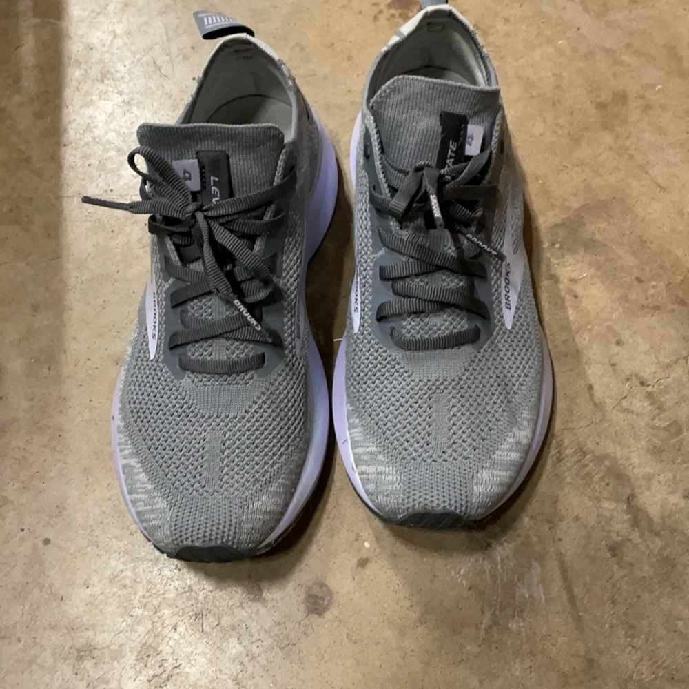 Brook Levitate 4